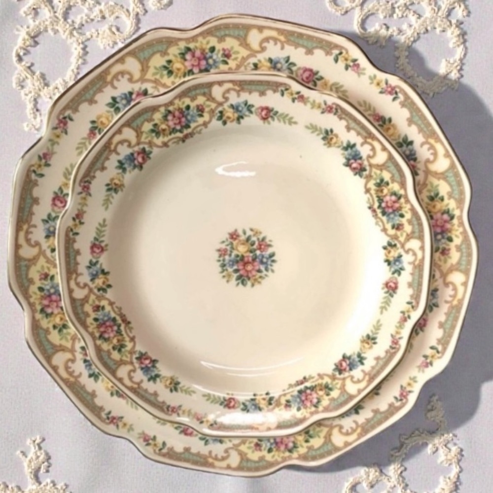 Antique Mount Clemens Pottery Mildred Floral
Pattern China Place Setting Dishes